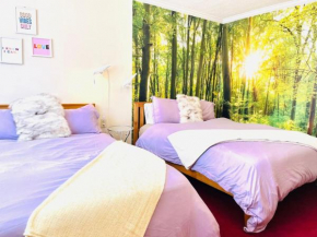 Lotus Family Suite w 2 Beds Kitchenette 4 Shandaken
